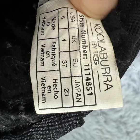 Koolaburra by Ugg Black Suede Short Winter Boots - Picture 6 of 7